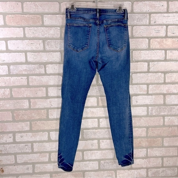 Frame Denim Le High Skinny Distressed Jeans in Roman Wash Size 28 - Picture 6 of 10